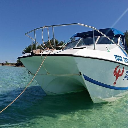 Dolphin Dhow Beach Safaris Виланкулос Экстерьер фото