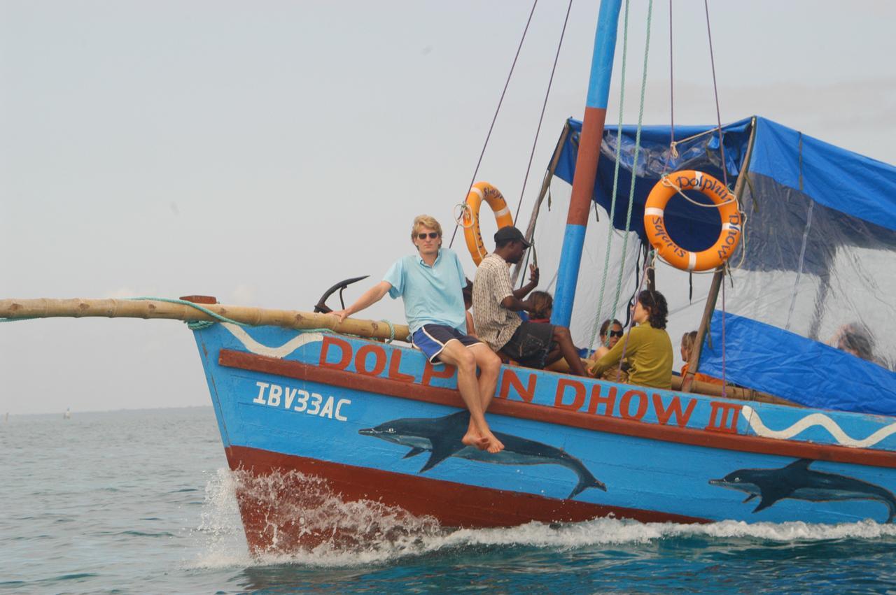 Dolphin Dhow Beach Safaris Виланкулос Экстерьер фото