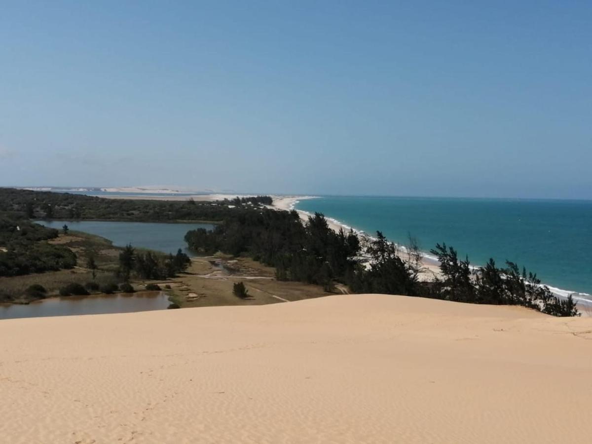 Dolphin Dhow Beach Safaris Виланкулос Экстерьер фото